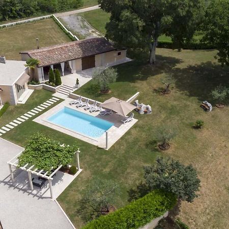 Villa Viscum In Central Istria For 8 Persons With Large Garden - Pet Friendly Pazin Bagian luar foto