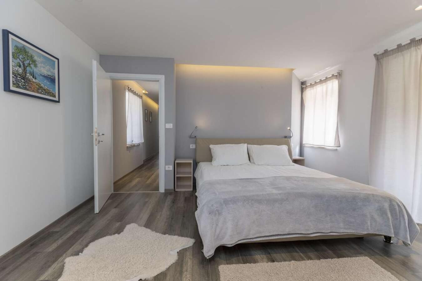 Villa Viscum In Central Istria For 8 Persons With Large Garden - Pet Friendly Pazin Bagian luar foto