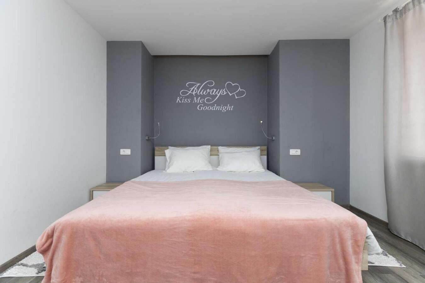 Villa Viscum In Central Istria For 8 Persons With Large Garden - Pet Friendly Pazin Bagian luar foto